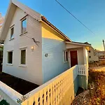 Reinebringen Panorama Feriehus
